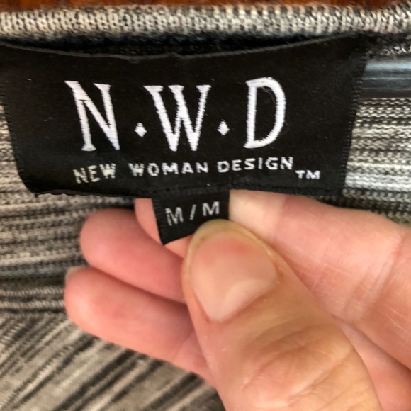 NWD grey/white/black 3/4 sleeve tunic - Picture 6 of 14